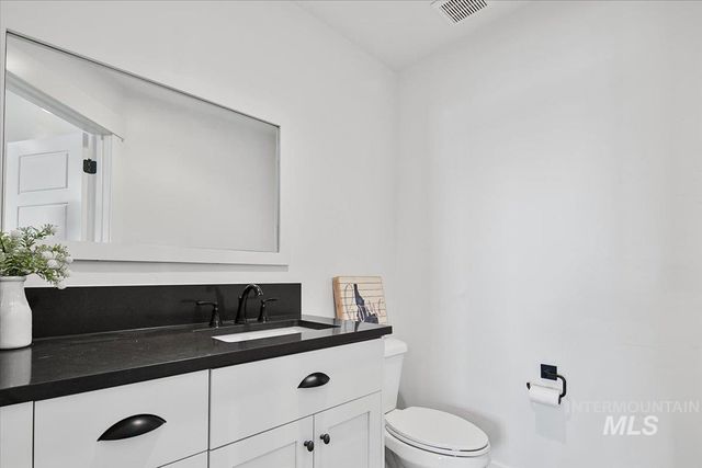 2085 N Concha Ct, Middleton, ID 83644