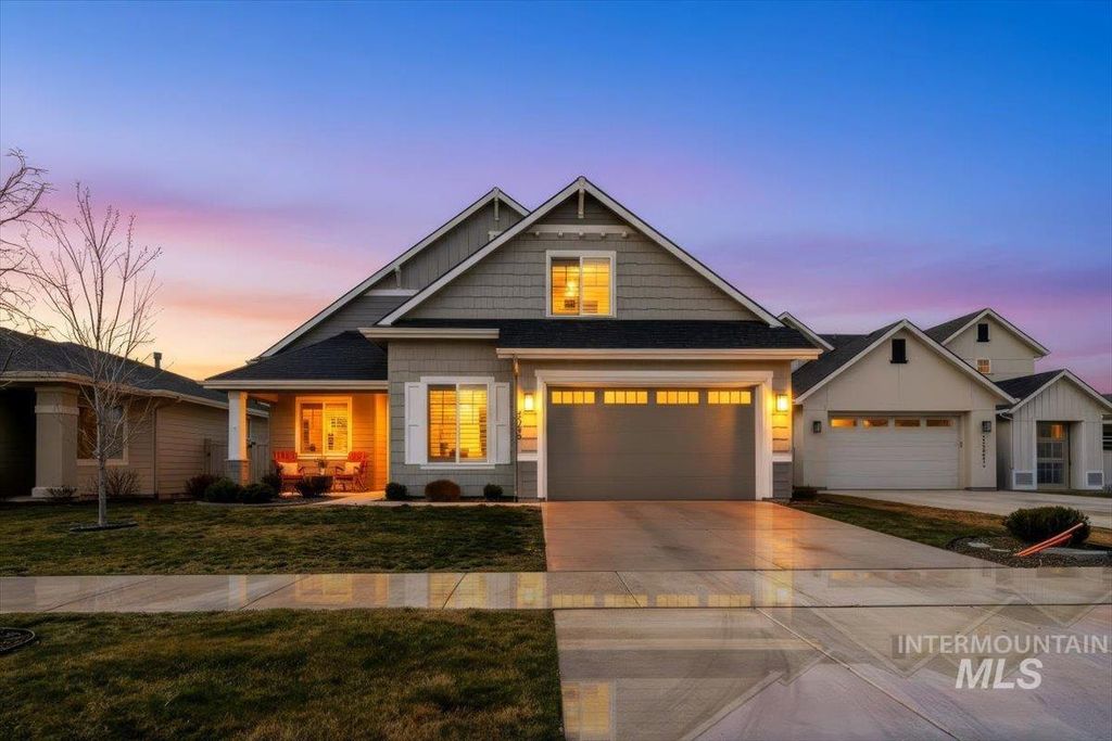 2085 N Concha Ct, Middleton, ID 83644