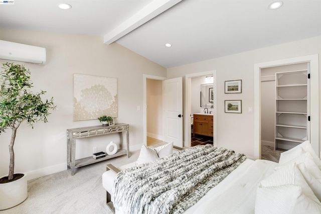 1121 N P St, Livermore, CA 94551