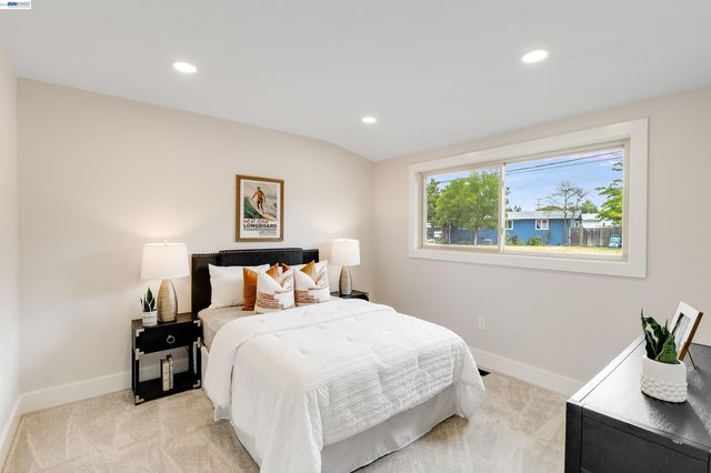 1121 N P St, Livermore, CA 94551
