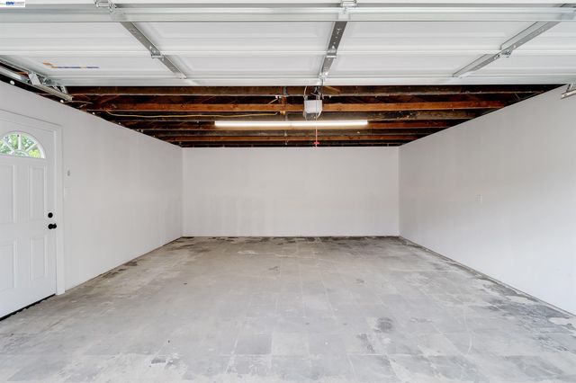 1121 N P St, Livermore, CA 94551