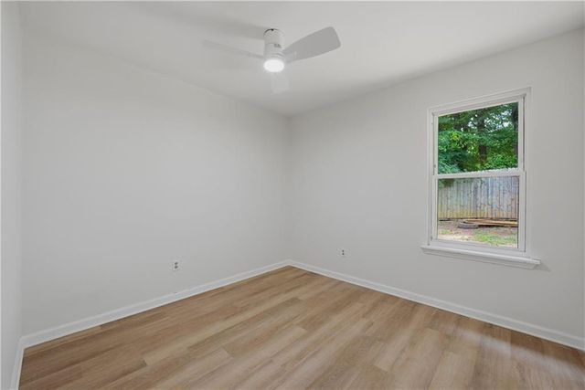 822 Brandllwood Way NW, Lilburn, GA 30047
