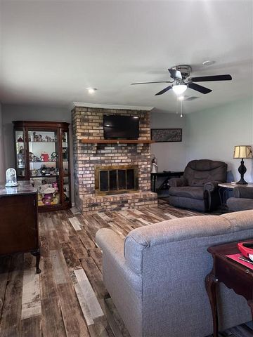 972 Tara Avenue, Lake Charles, LA 70611