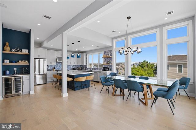 115 9TH ST, Beach Haven, NJ 08008