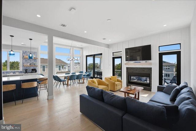 115 9TH ST, Beach Haven, NJ 08008