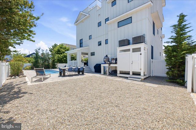 115 9TH ST, Beach Haven, NJ 08008