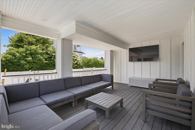 115 9TH ST, Beach Haven, NJ 08008