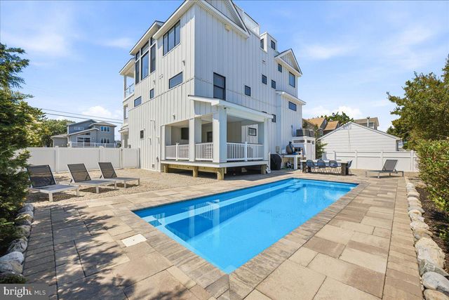 115 9TH ST, Beach Haven, NJ 08008