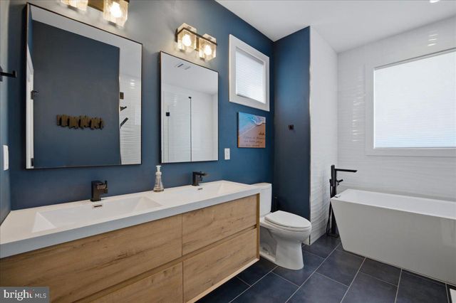 115 9TH ST, Beach Haven, NJ 08008