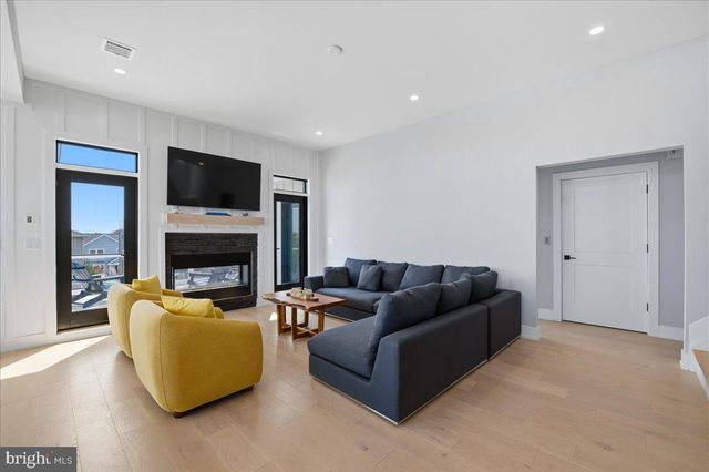 115 9TH ST, Beach Haven, NJ 08008