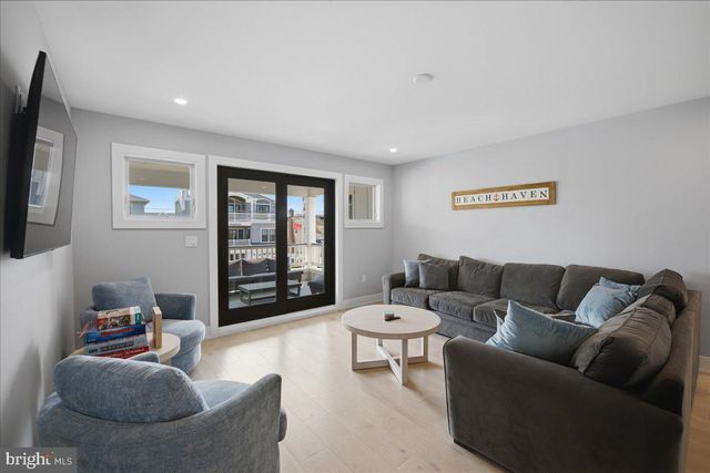 115 9TH ST, Beach Haven, NJ 08008