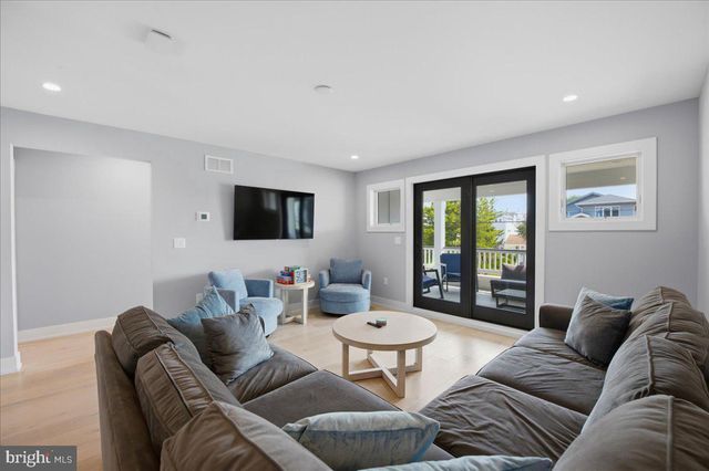115 9TH ST, Beach Haven, NJ 08008