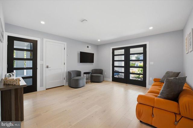 115 9TH ST, Beach Haven, NJ 08008