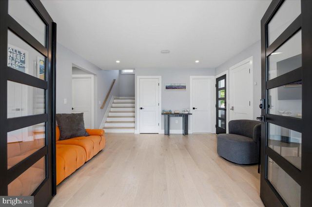 115 9TH ST, Beach Haven, NJ 08008