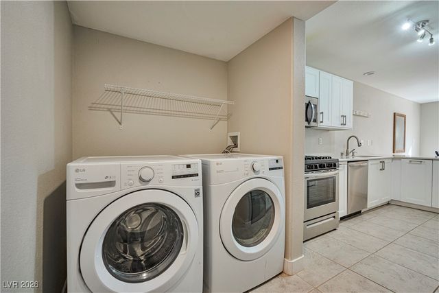 10142 Tree Creek Court, Las Vegas, NV 89183