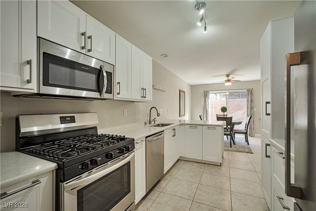 10142 Tree Creek Court, Las Vegas, NV 89183