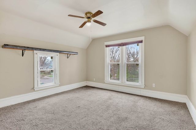 1210 Fairview Avenue, Rockford, IL 61101
