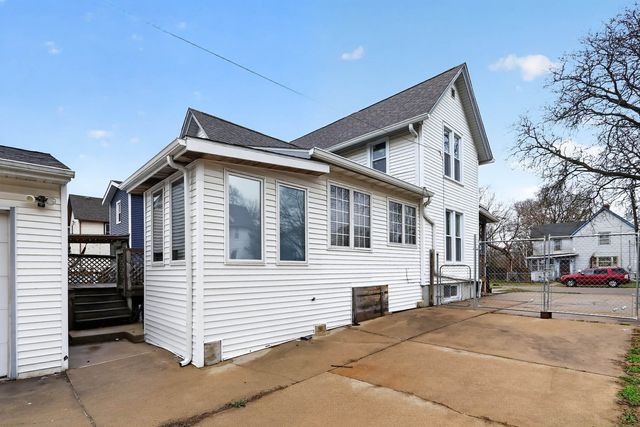1210 Fairview Avenue, Rockford, IL 61101