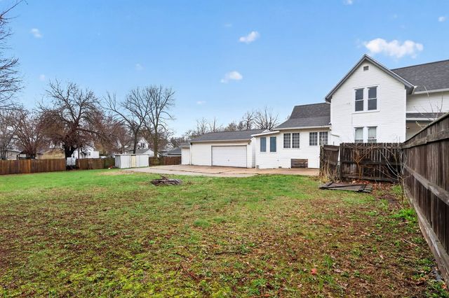 1210 Fairview Avenue, Rockford, IL 61101