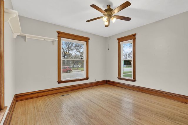 1210 Fairview Avenue, Rockford, IL 61101