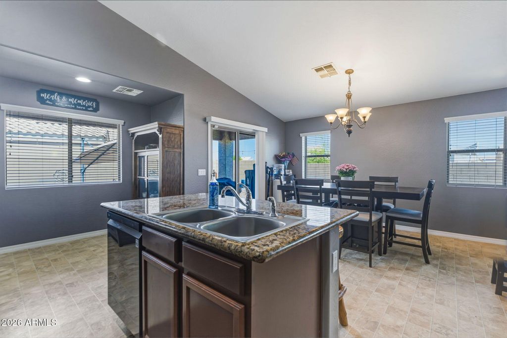 Image 21 of property listing at 4650 N 112TH Avenue, Phoenix, AZ 85037