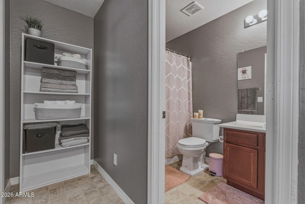 Image 30 of property listing at 4650 N 112TH Avenue, Phoenix, AZ 85037