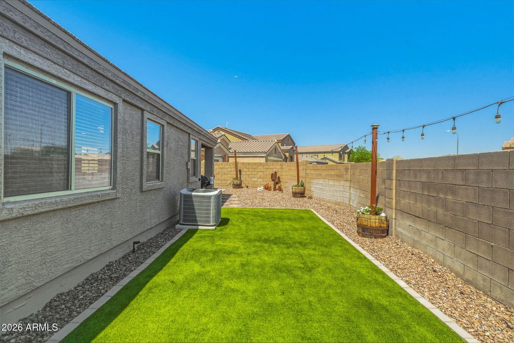 Image 40 of property listing at 4650 N 112TH Avenue, Phoenix, AZ 85037