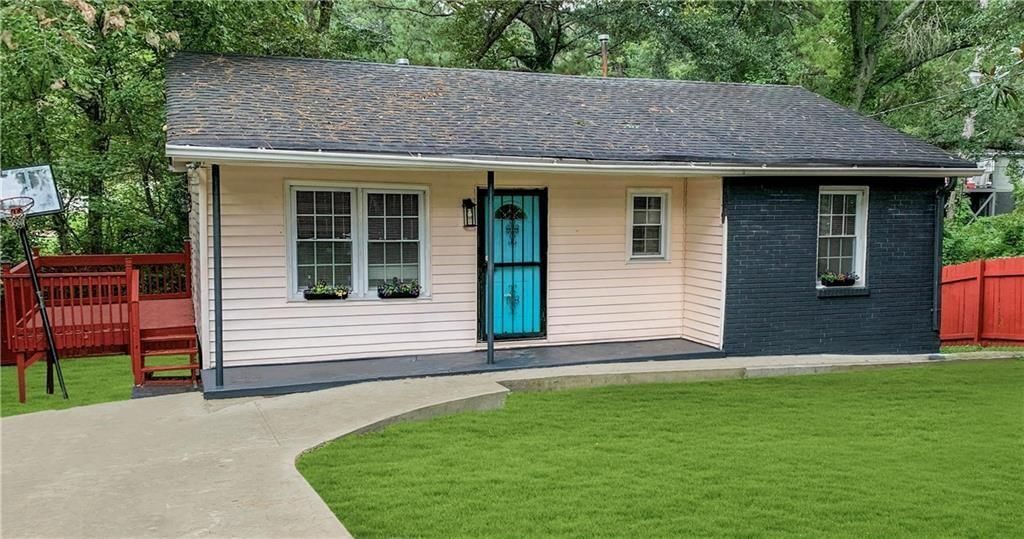1551 Ferno Drive NW, Atlanta, GA 30318