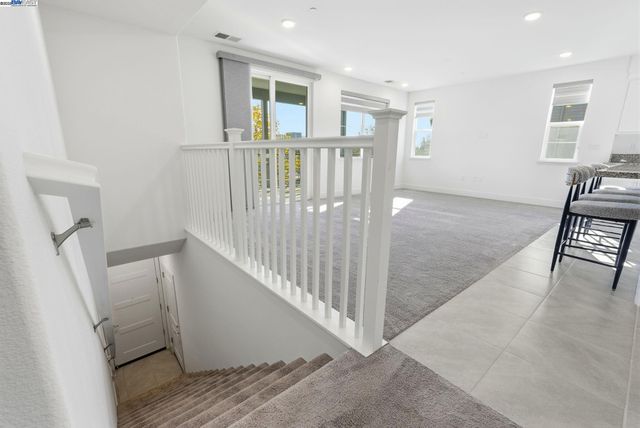 498 Trace Lane, Hayward, CA 94544