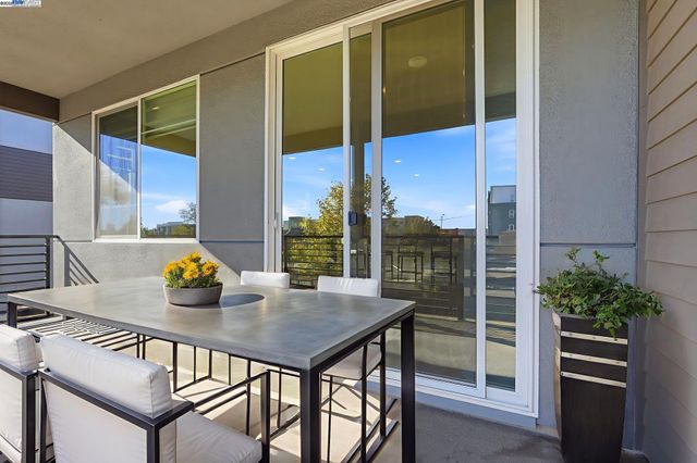 498 Trace Lane, Hayward, CA 94544