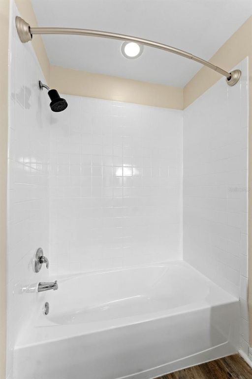 Image 16 of property listing at 8421 EDGEWATER PLACE BOULEVARD, Tampa, FL 33615