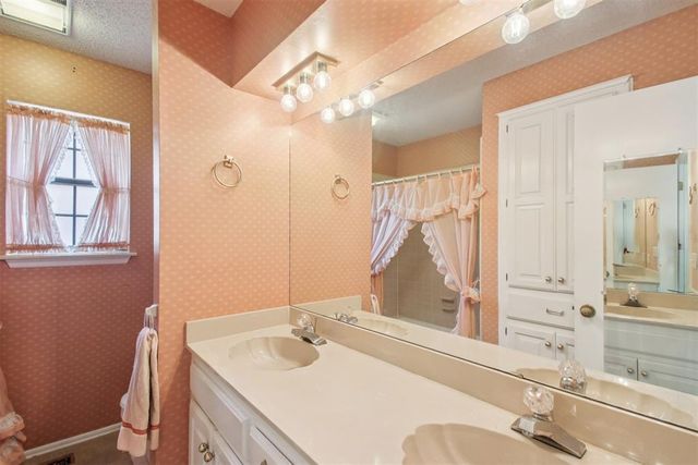 1401 Harding Avenue, Edmond, OK 73013