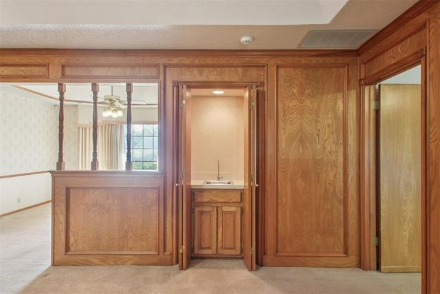 1401 Harding Avenue, Edmond, OK 73013