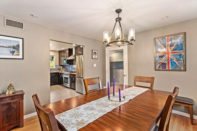 6449 Holstein Way, Sacramento, CA 95831