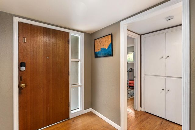 6449 Holstein Way, Sacramento, CA 95831