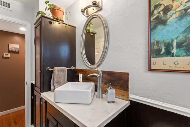 6449 Holstein Way, Sacramento, CA 95831