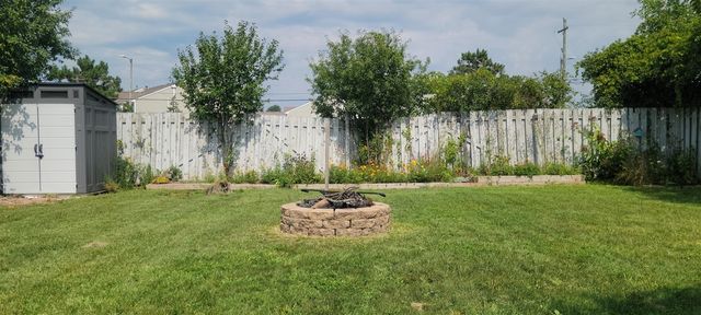 5465 New Meadow Drive, Ypsilanti, MI 48197