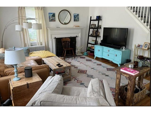 230 North Street, Burlington, VT 05401