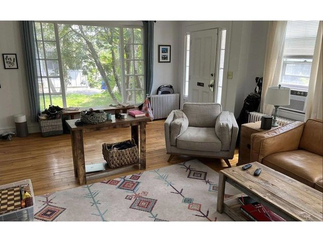 230 North Street, Burlington, VT 05401