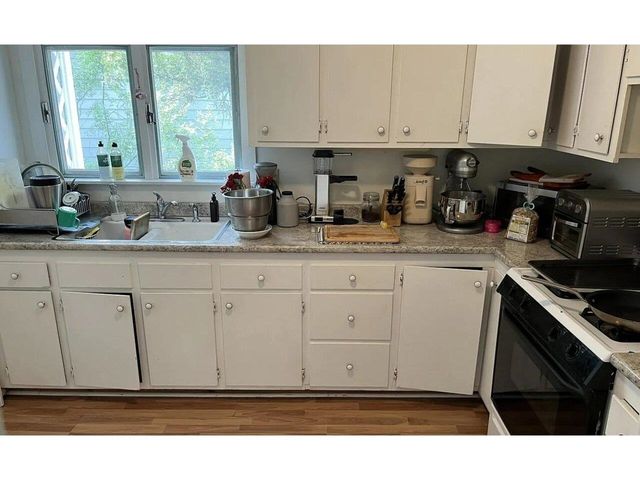 230 North Street, Burlington, VT 05401