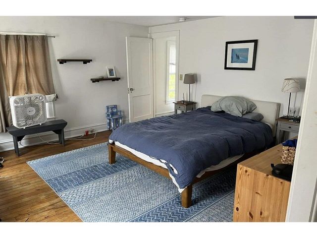 230 North Street, Burlington, VT 05401