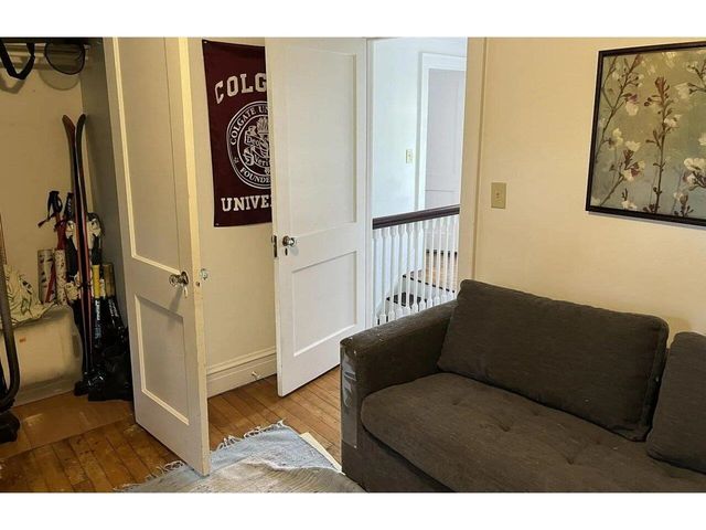 230 North Street, Burlington, VT 05401