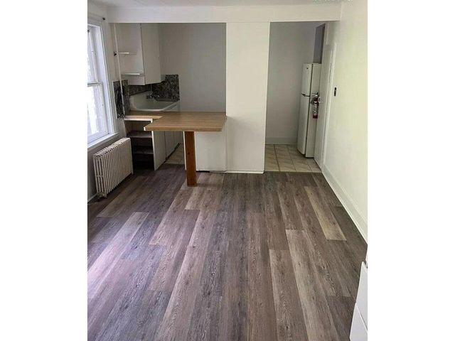 230 North Street, Burlington, VT 05401