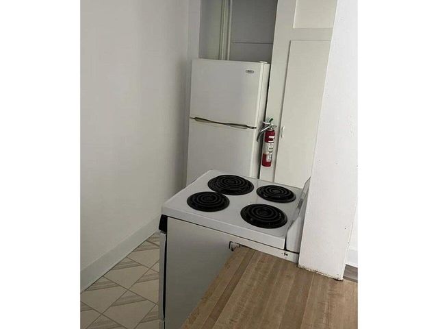 230 North Street, Burlington, VT 05401