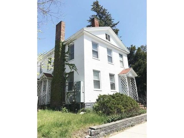 230 North Street, Burlington, VT 05401