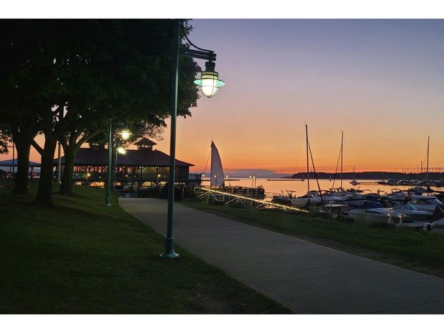 230 North Street, Burlington, VT 05401