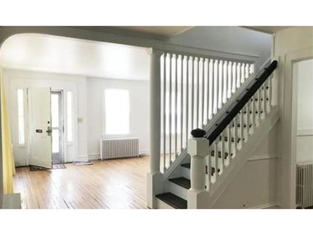 230 North Street, Burlington, VT 05401