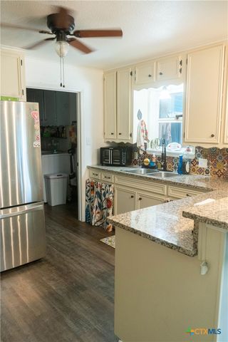 309 Hessler Drive, Hallettsville, TX 77964