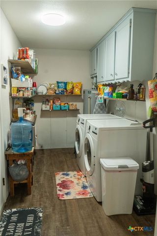 309 Hessler Drive, Hallettsville, TX 77964