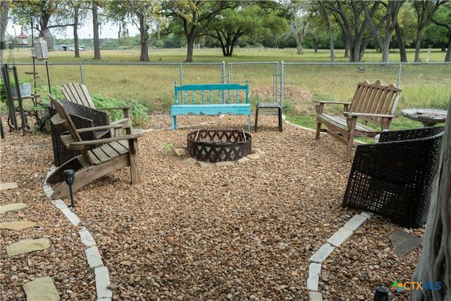 309 Hessler Drive, Hallettsville, TX 77964